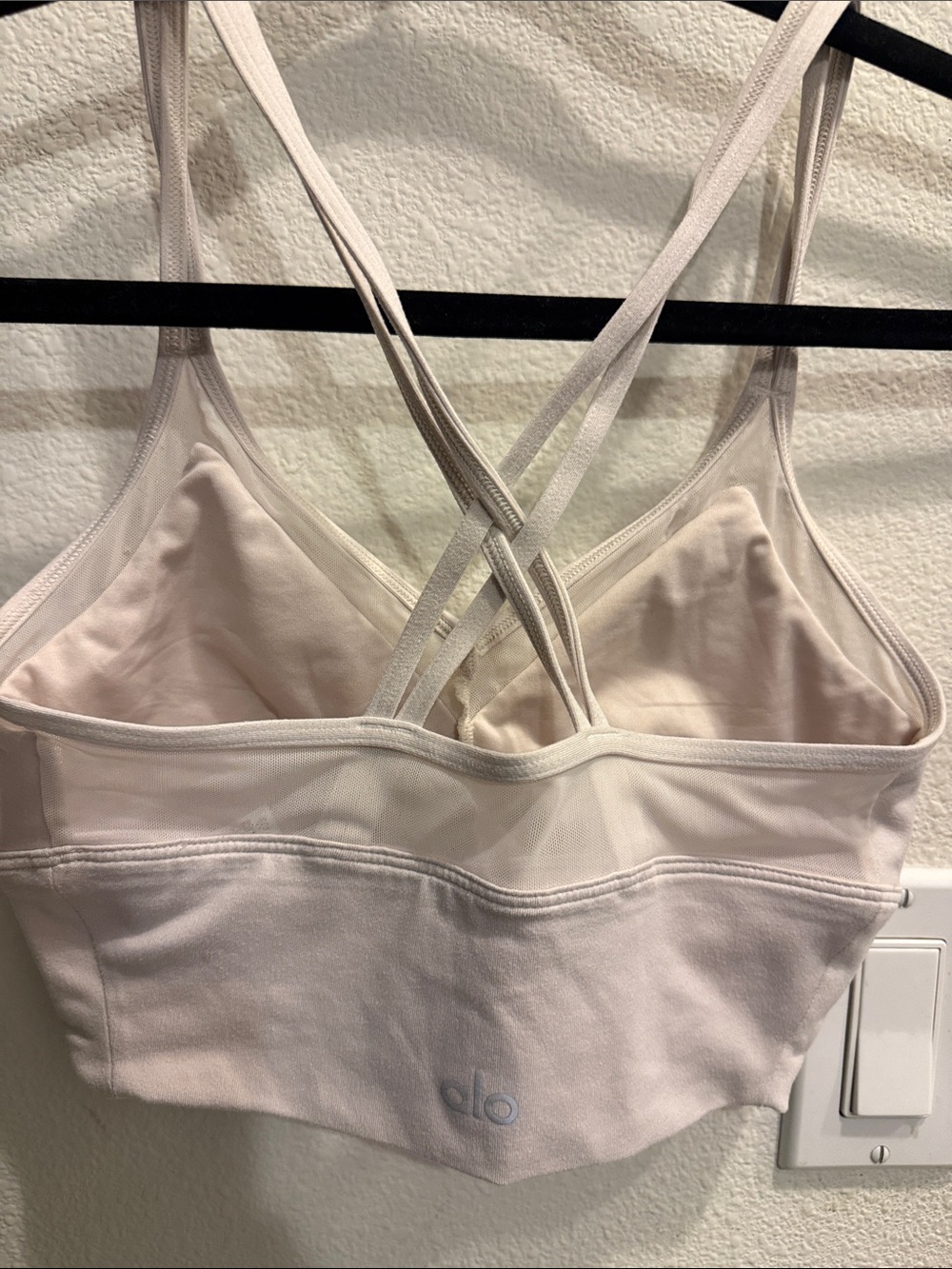 ALO Yoga Pale Blush Strappy Crossback Sports Bra